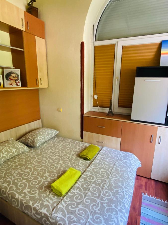 Central 2 Bedrooms Apartment Brasov Exterior photo